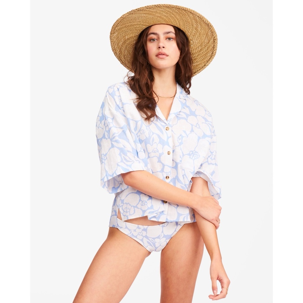 Billabong All Good Buton Down Top Shirt in Cotton Rain Drop Floral Shirt Size L